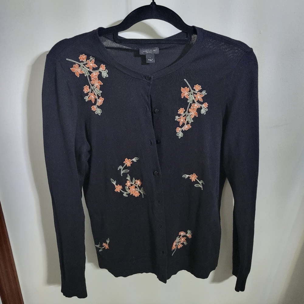 Ann Taylor Factory Women's Floral Embroidered Black  Cardigan Sweater, Size L